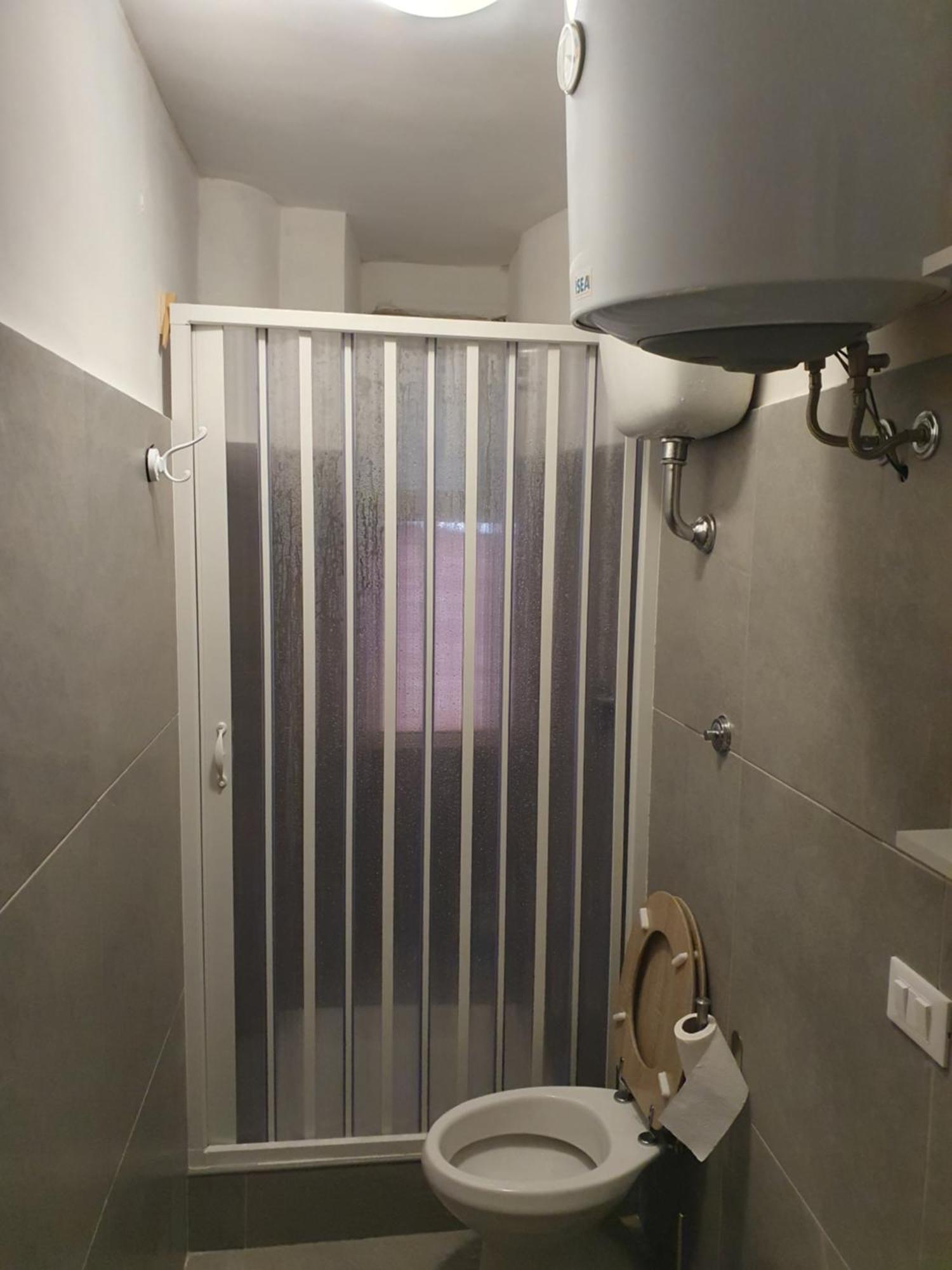Frank 35 Hostel Rome Bagian luar foto